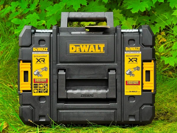 Болгарка аккумуляторная DEWALT DCG408PNT 20B, бесщеточный, в кейсе