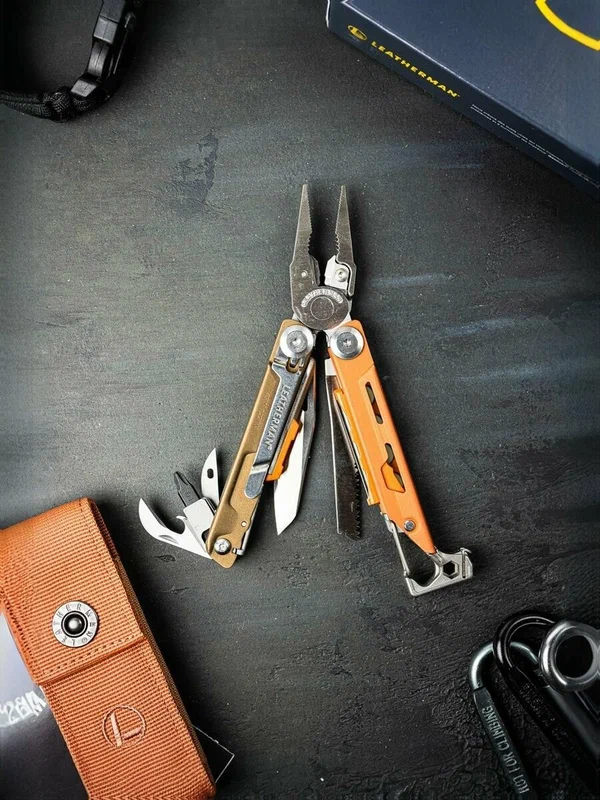 Мультитул Leatherman Signal Mesa Verde 833321,19 инструментов