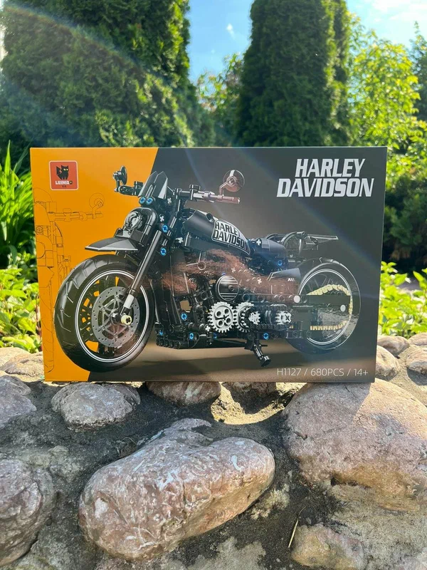 Конструктор Техник Мотоцикл Harley Davidson / Technic / 680 деталей