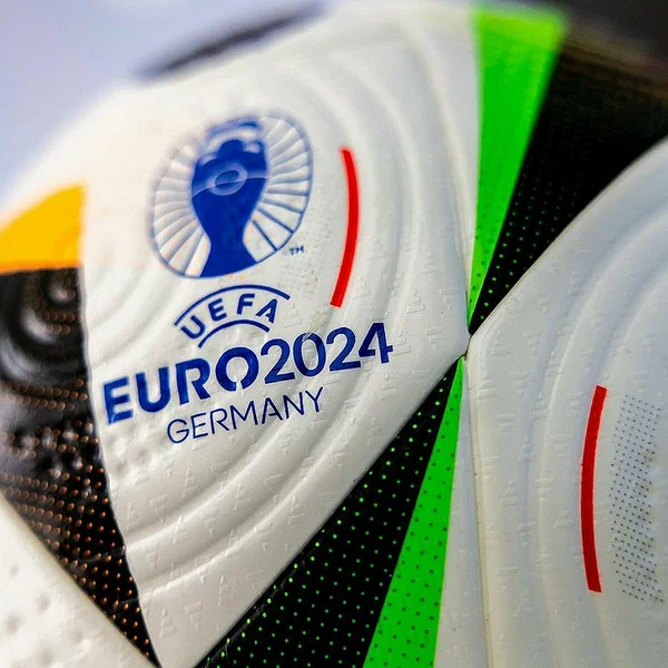 Футбольный мяч EURO 2024, размер 5, белый , для улицы и футзала.