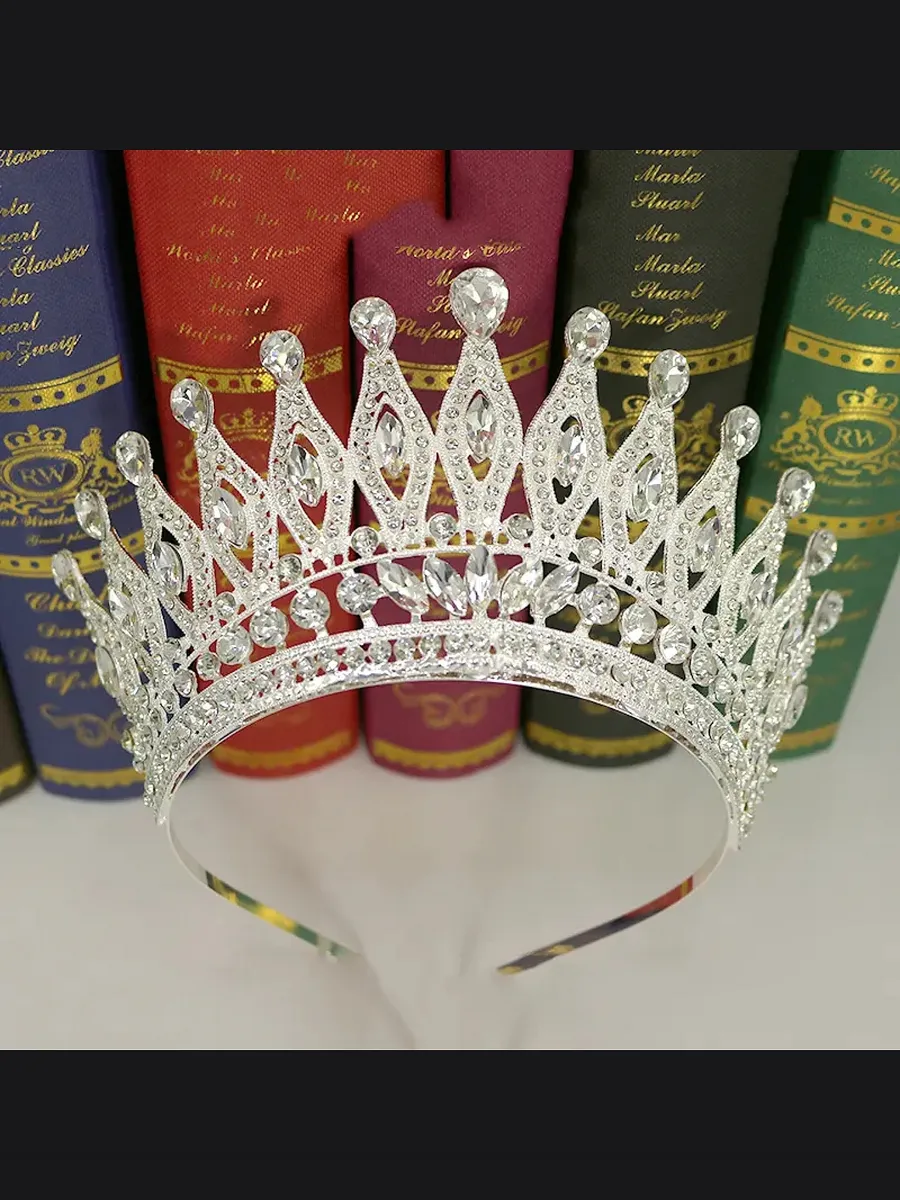 Wedding image / Серебристая высокая корона с прозрачными кристаллами