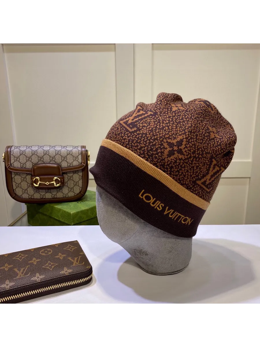 LOUIS VUITTON / Шапка Модное вязание