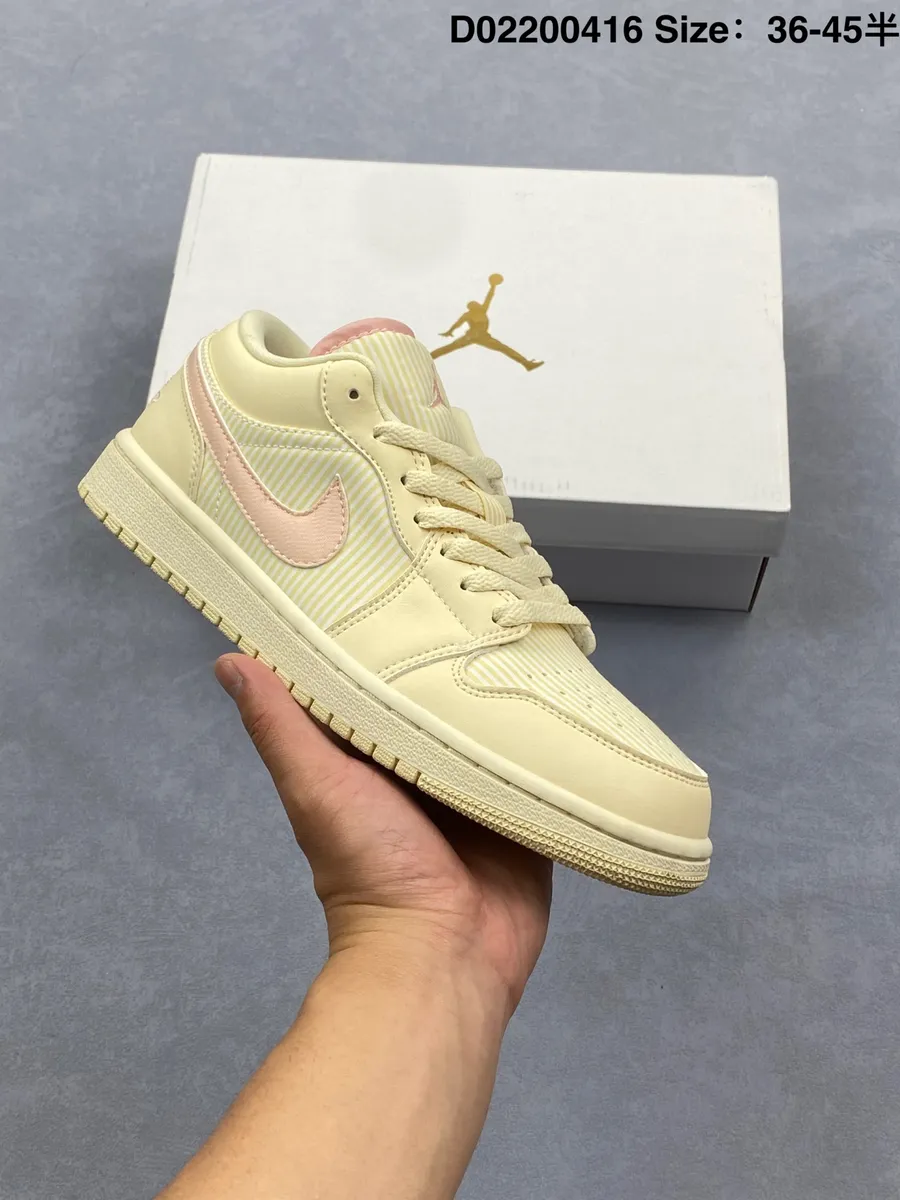 Кроссовки Air Jordan 1 Low AJ1