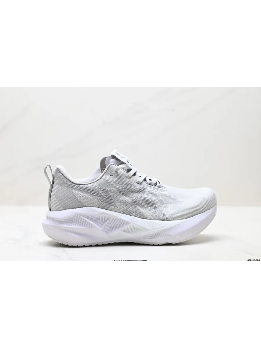ASICS / NOVABLAST 5-Кроссовки