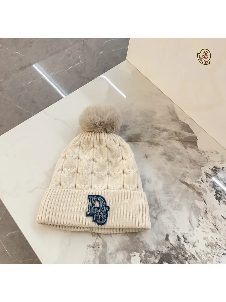 Dior / Объёмная шапка