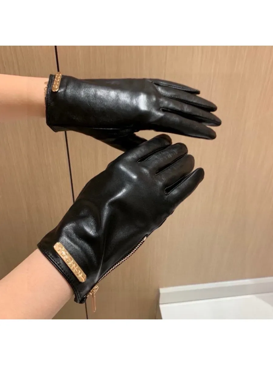 Gucci / зимние перчатки с логотипом