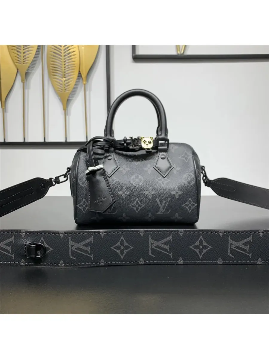 LOUIS VUITTON / сумочка,черный