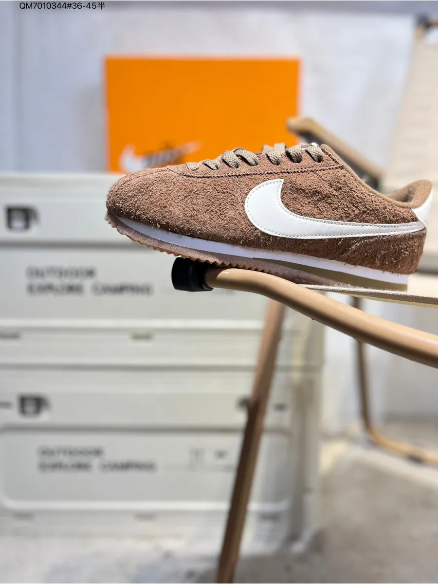 Nike / Classic CortezБалетки,мягкий розовый