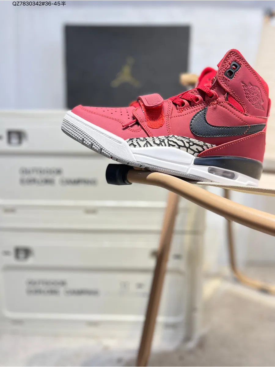 Nike / Jordan Legacy 312 Кроссовки,бургунди