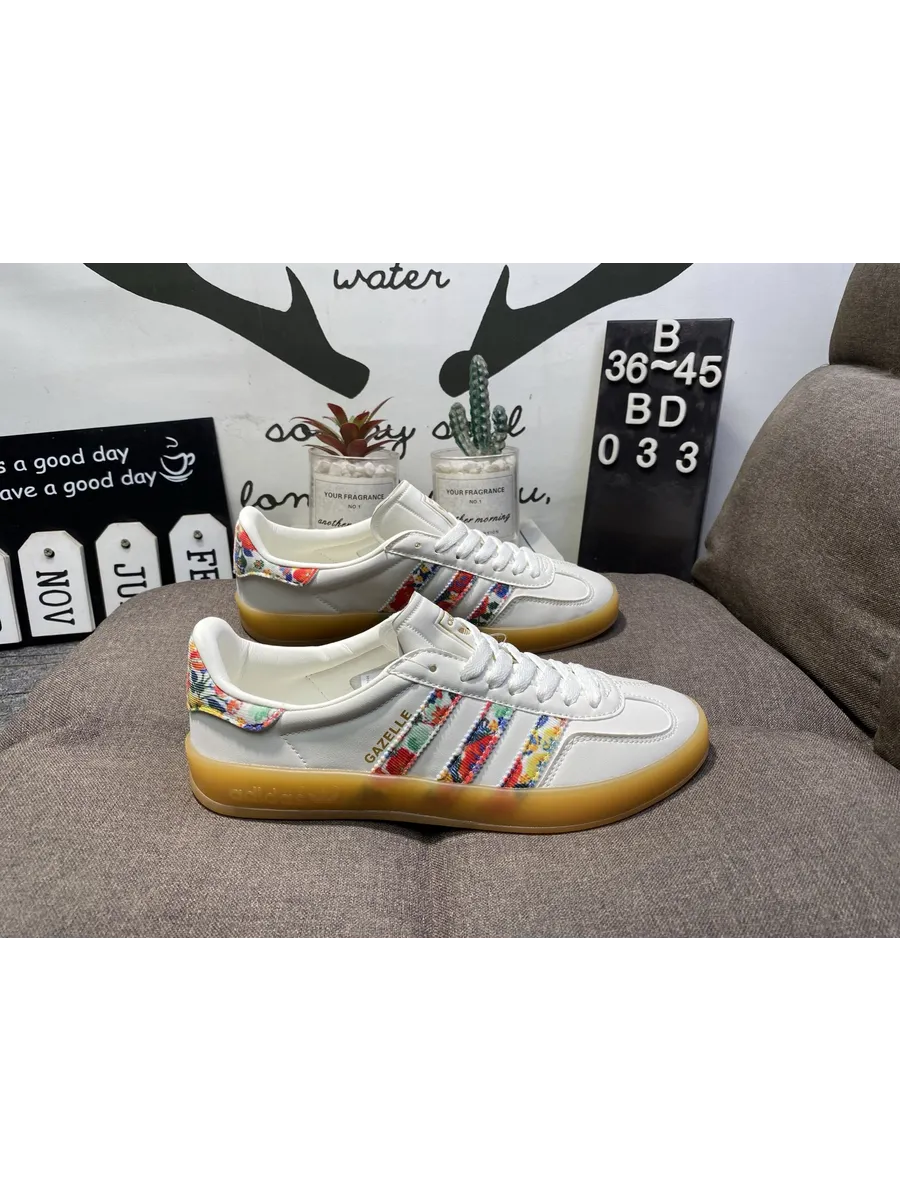 Adidas BD033 кремово-белый