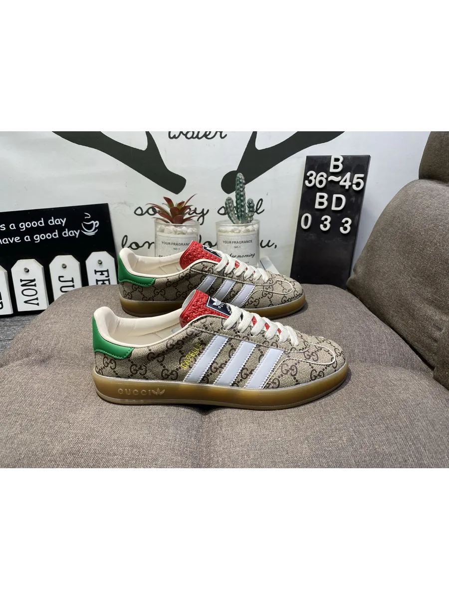 Adidas BD033 пастельно-коричневый