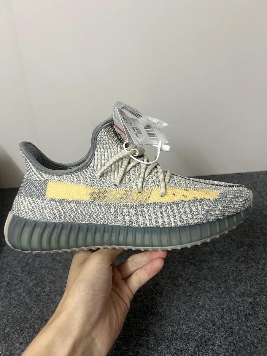 Yeezy Boost 350 V2 Обувь с низким верхом темно-серый