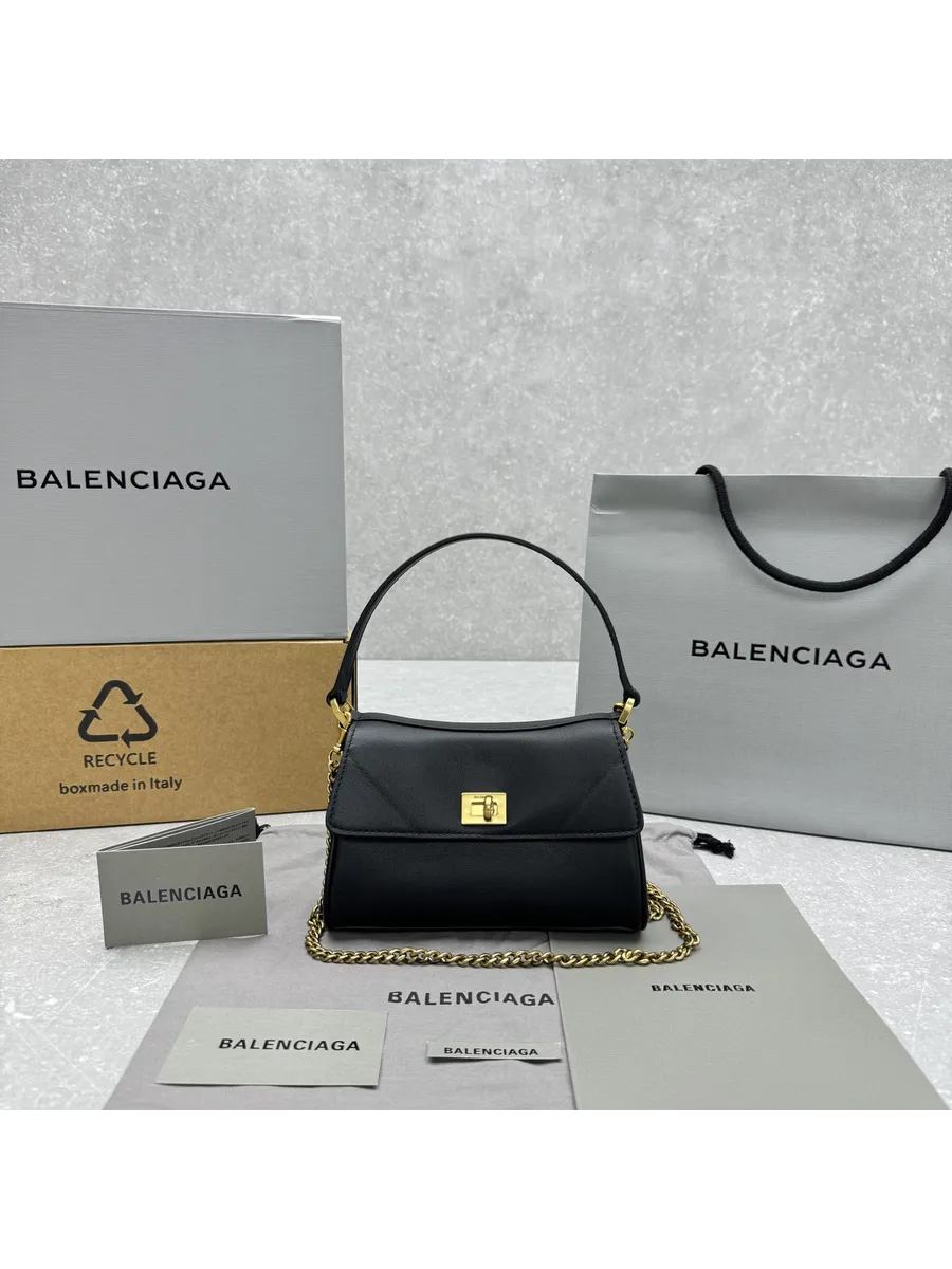 balenciaga / Сумка с изысканным дизайном и индивидуальностью