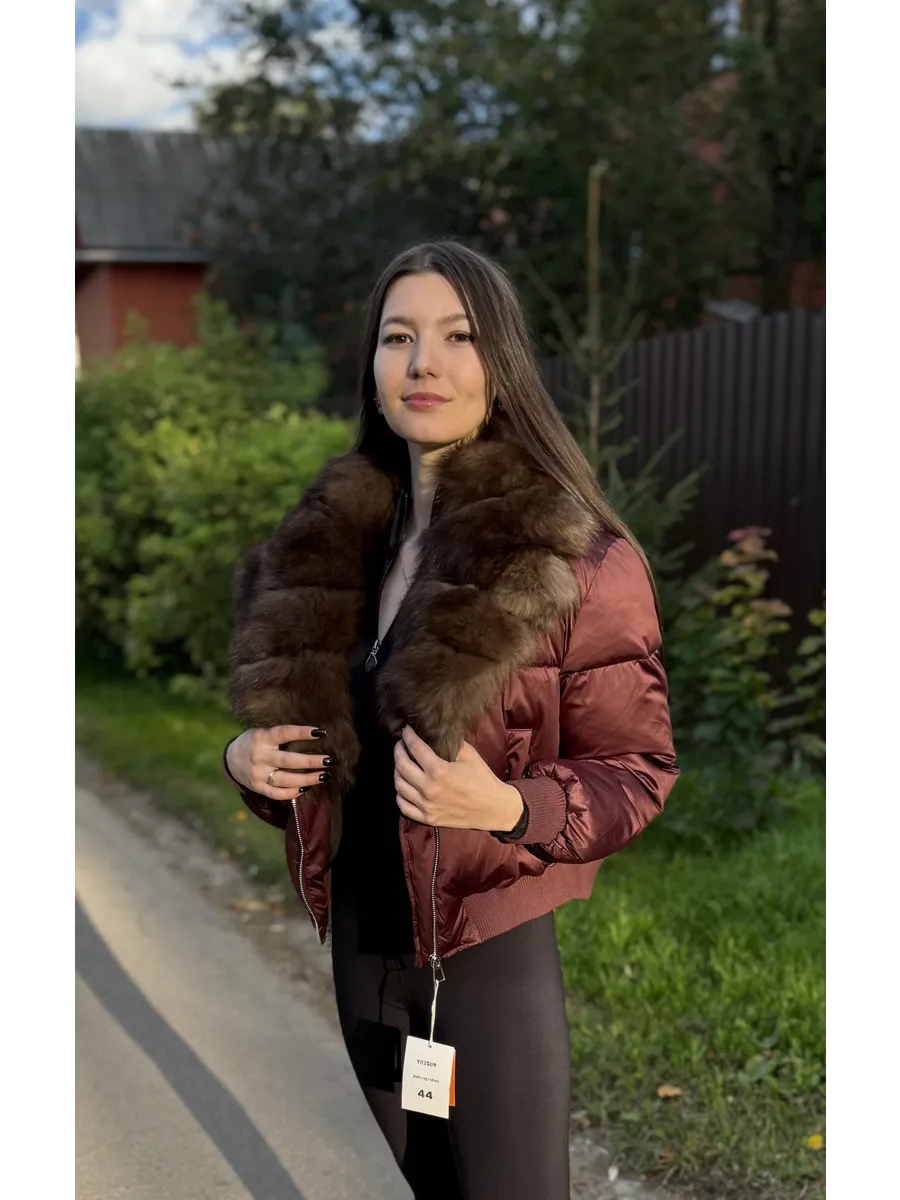 Пуховик укороченный зимний с мехом