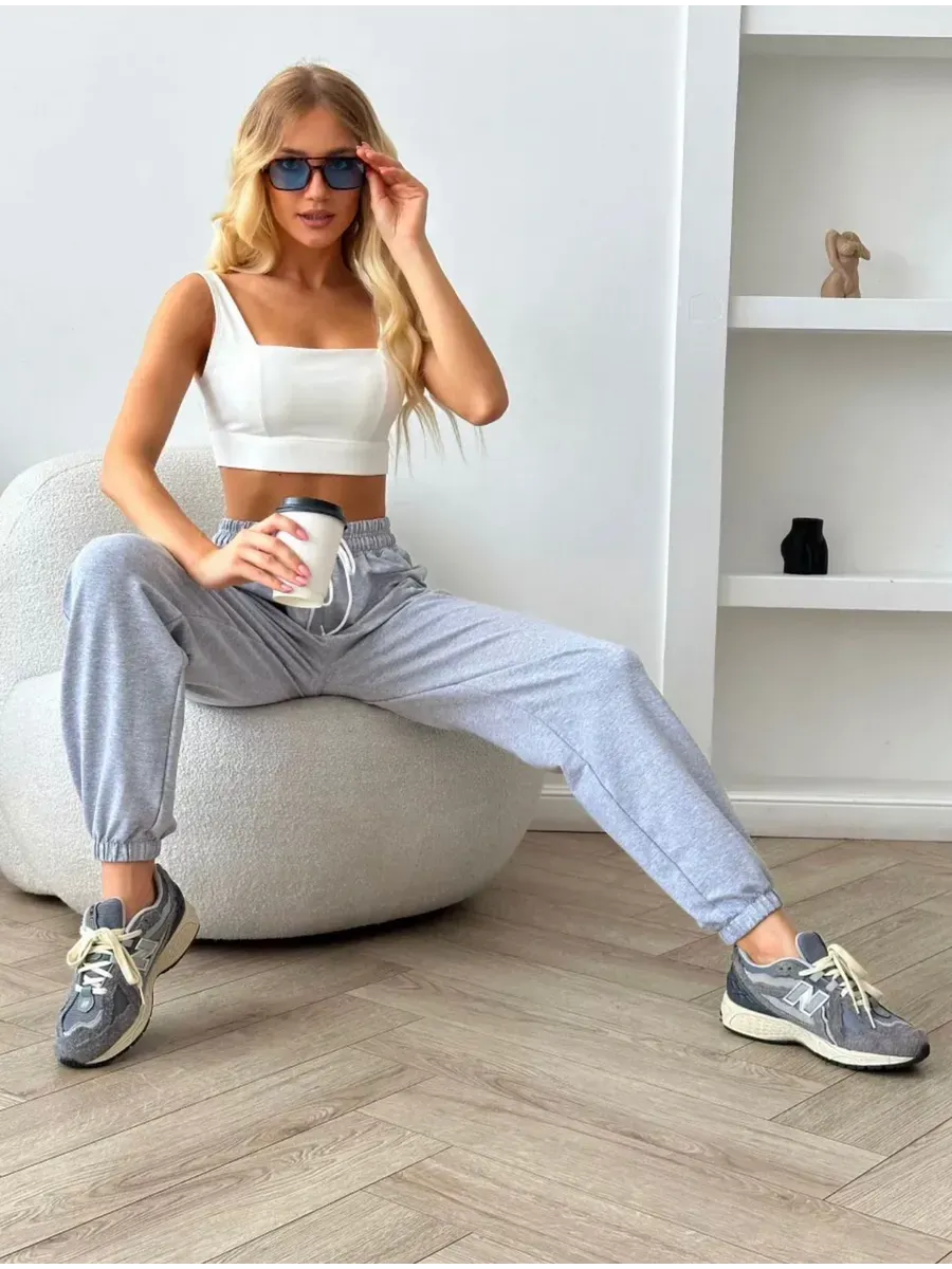Спортивные штаны базовые без начеса