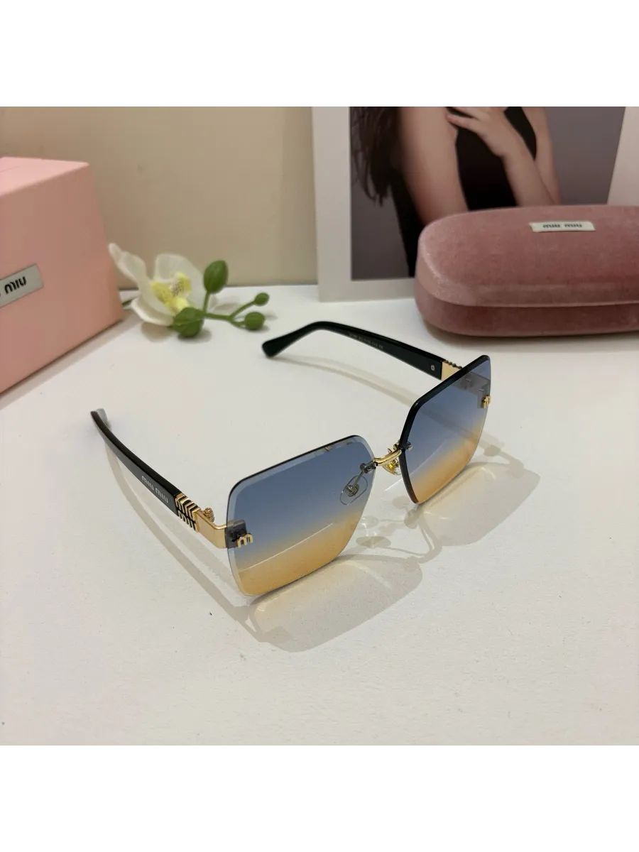 Квадратные солнцезащитные Очки miu miu