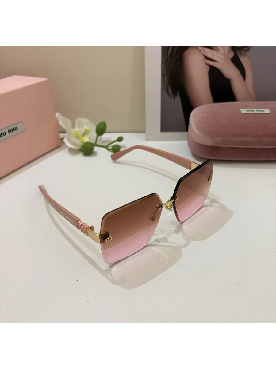 Квадратные солнцезащитные Очки miu miu
