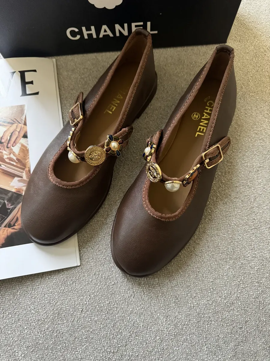 Chanel / Балетки кожаные коричневые женские летние