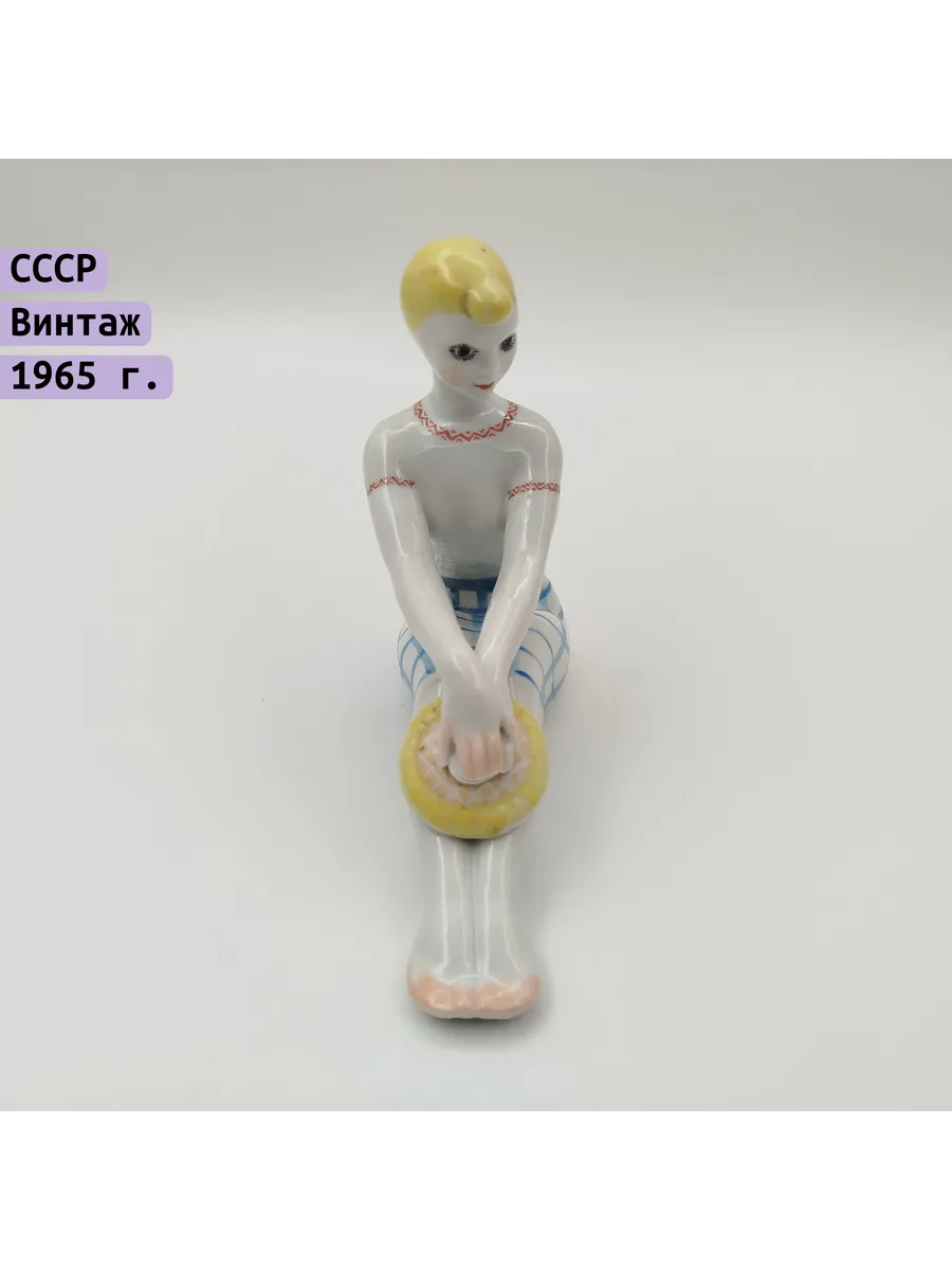 Однажды / Статуэтка "Девушка с подсолнухом", автор В. И. Щербина