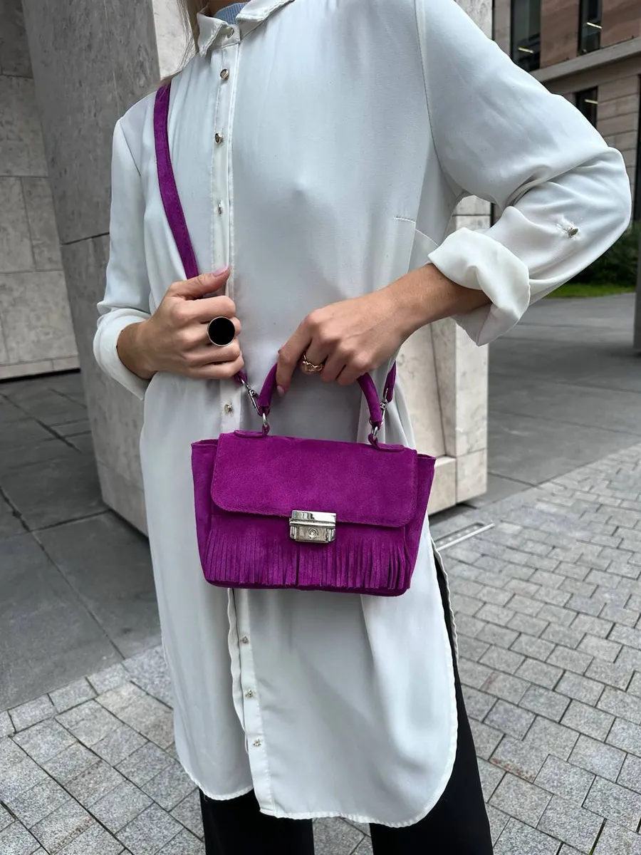 Shapely bags / Сумка с бахромой на плечо маленькая натуральная замша
