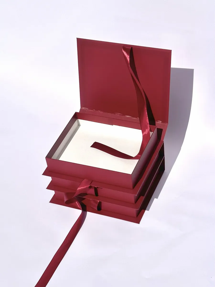 Box development / подарочные коробки книжка