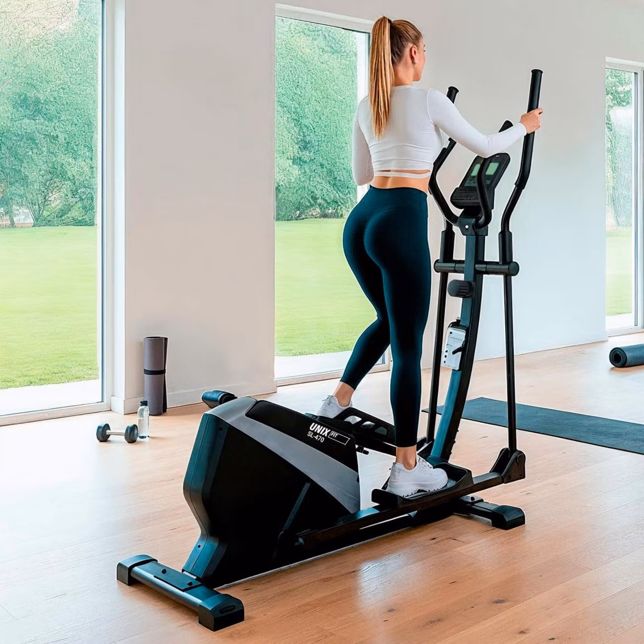 Эллиптический тренажер для дома UnixFit SL-470 магнитный, до 150 кг, шаг 47 см, маховик 26 кг, 16 уровней нагрузки
